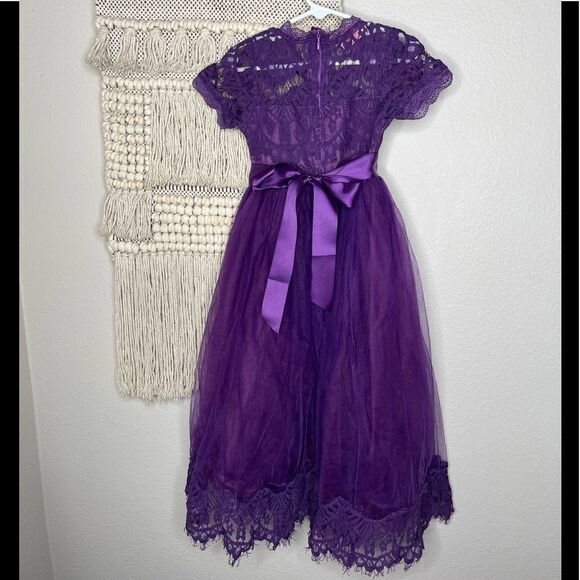 Purple Lace Flower Girl Dress Size 4 - Picture 5 of 9